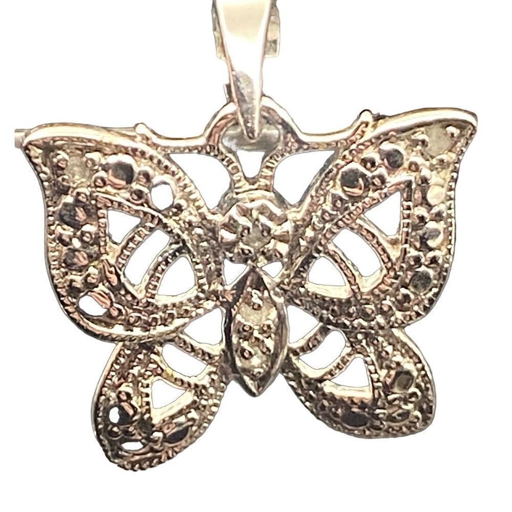 GIFFIH Sterling Silver Clear CZ Filigree Butterfly Pendant